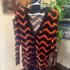 Tinley sweater size small in GUC